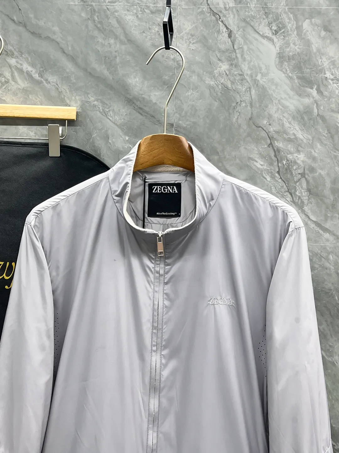 ZEGNA 26 💌ZG . 。Premium ， ， 。 ， Genuine Leather. Genuine Leather ， Quality。 ， Breathable 。 ：Black Gray Size：S-2XL（46-54 ）